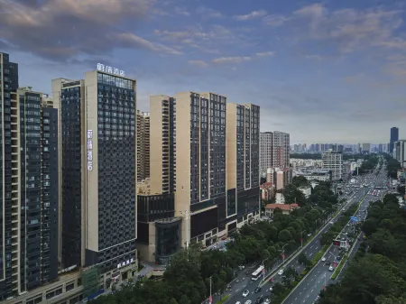 Vyluk Hotel（Nanning Guangxi University Subway Station& Zoo Branch） Отели рядом с достопримечательностью «Guangxi University of Finance and Economics Xiuling Campus»