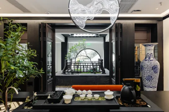 Lane Nanyang Yingyue Hostel (Archway Street shop, ancient city of Chaozhou) - Romantic