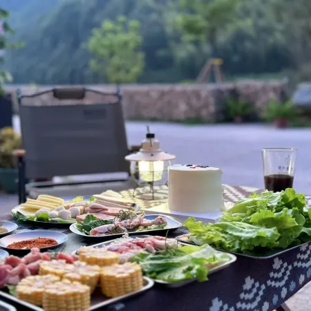 Yuanzhuang Galaxy Lodge