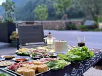 Yuanzhuang Galaxy Lodge