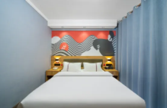 Junyi Chain Hotel (Wenxian Bus Station)