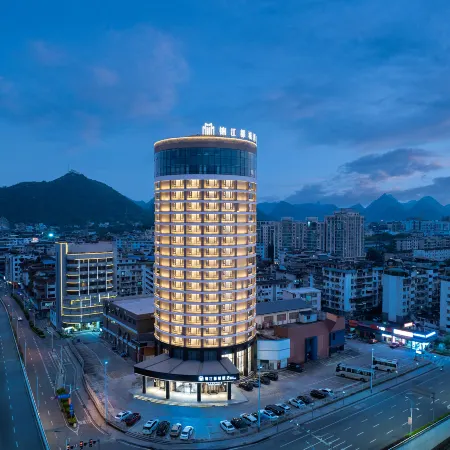 Metropolo Jinjiang Hotels (Guilin Railway Station The Mixc)