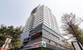 Vienna Hotel (Xiamen Airport, Jiangtou Metro Station)