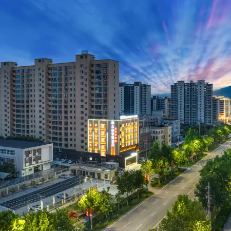 Wisdom Hotel Werner (Yubai Pangu Avenue)