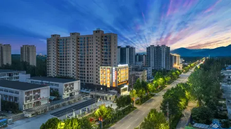 Wisdom Hotel Werner (Yubai Pangu Avenue)