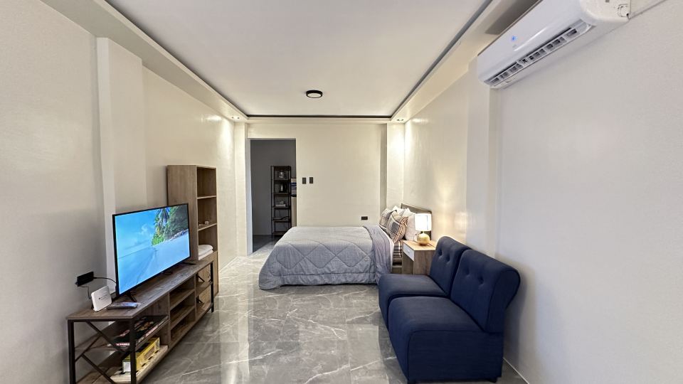 F Residence Transient House