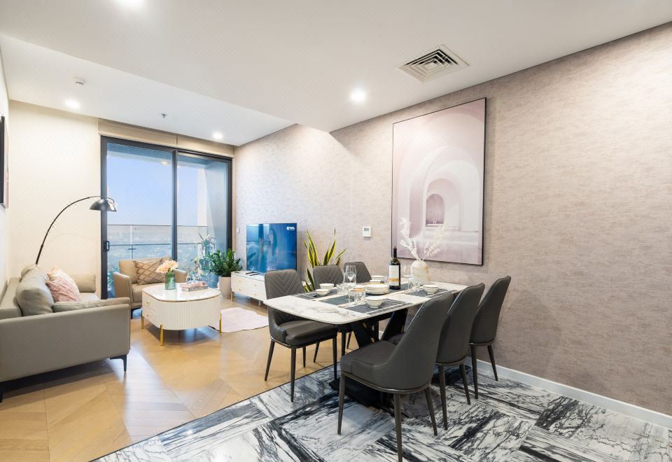 2. 루미에르 리버사..