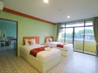 رويال باينابل هوتل ٓ أيه ويلكم تو ويلث آند غود فورتن Hotels near مدرج كرابي