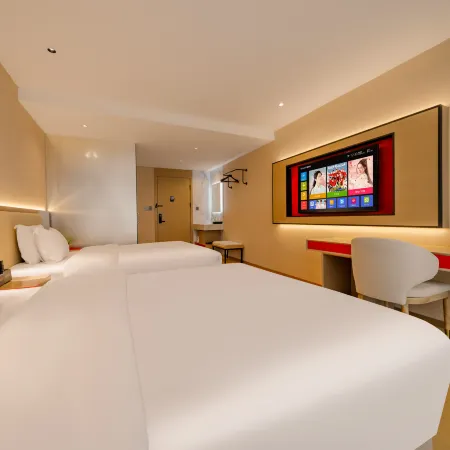 Kaili Hotel (Chongqing Daping Longhu Times Tianjie Branch) Отели рядом с достопримечательностью «Станция метро Daping»
