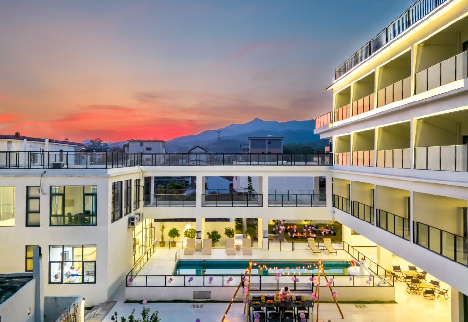 hotel overview picture