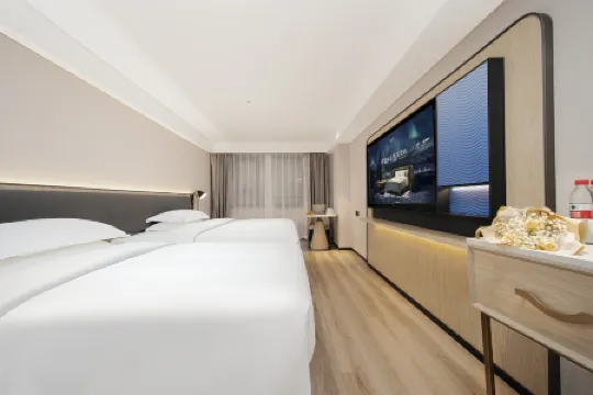 Echarm (Guangzhou Beijing Road Pedestrian Street Ximenkou Subway Station) Отели рядом с достопримечательностью «Temple of the Five Immortals (Wuxian Guan)»