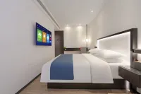 GELI Hotel (Nanning East Railway Station South Square)