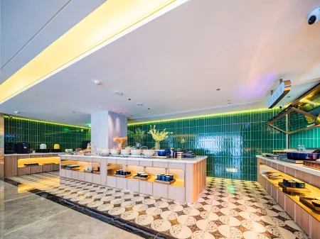 Starway Hotel (Wuzhong Wanda Plaza) Отели рядом с достопримечательностью «Siliangqizi Qubbah»