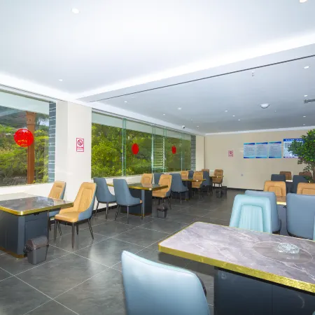 XILI Hotel