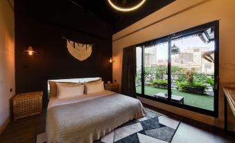 28 The Loft