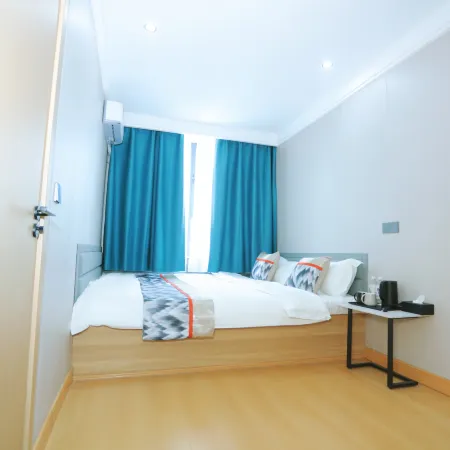Longgong Holiday Hotel (Turpan Shanshan County Xincheng West Road)