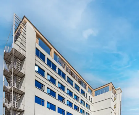 Geoje-si Hound Hotel Jangseungpo Отели в г. Кодже