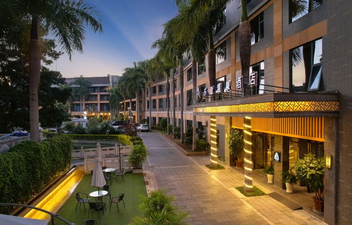 Lvbao Lezhi Hot Spring Hotel