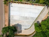 Cherlynn Resort - parking