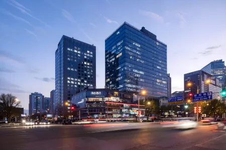 Mannsic Hotel (Beijing Guomao Chaoyang Road Branch) Отели рядом с достопримечательностью «Coche Town Automobile Culture Creativity Industrial Park»