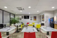 Appart'hôtel Odalys City Campus - Paris Rueil Malmaison Hotels in Chatou