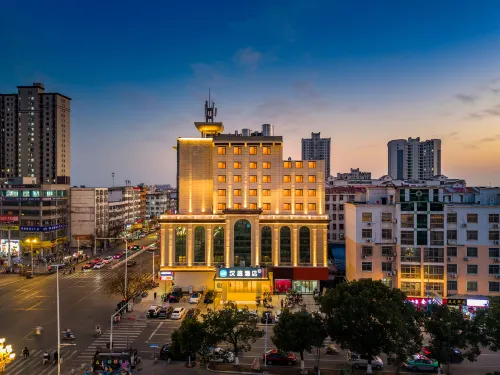 HanTing Hotel (Xinyang Huangchuan Xiya Heyue Square) - parcheggio