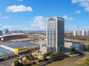 Campanile Hotel (Haiyan Hangzhou Bay Water World Huijin Plaza)