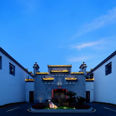 Fenghuangliuyuan Garden Hotel