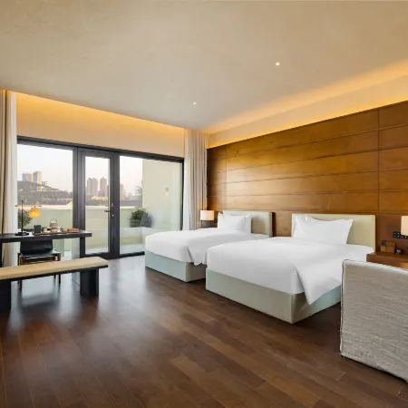 SEAVISTA HOTEL