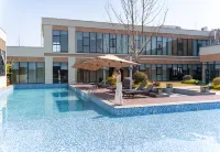 Yangzhou Fengyin wutong Holiday Hotel - Rooftop Pools