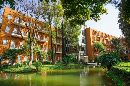 Huquan Huayuan Hotel