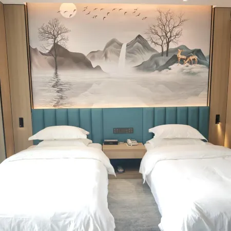 Jilong Business Hotel