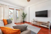 BnB Homes Apartment with cozy Terrace & Swimming pool near the heart city