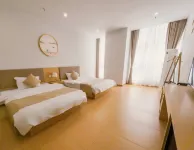 St. Regis Guesthouse Hotels in Gao County