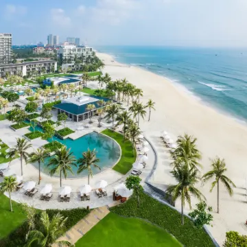 حياة ريجنسي دانانج ريزورت آند سبا Hotels near شاطئ نون نوك