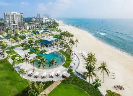 Hyatt Regency Danang Resort and Spa Отели рядом с достопримечательностью «Danang Architecture University»