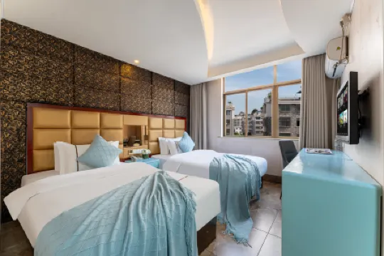 Baitai Hotel (Yiwu Railway Station Area) Отели рядом с Аэропорт Иу