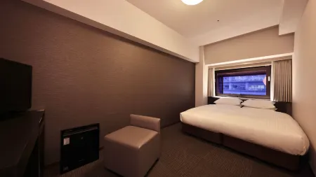 Minamisenri Crystal Hotel Отели рядом со станцией Shitsu Railway Station