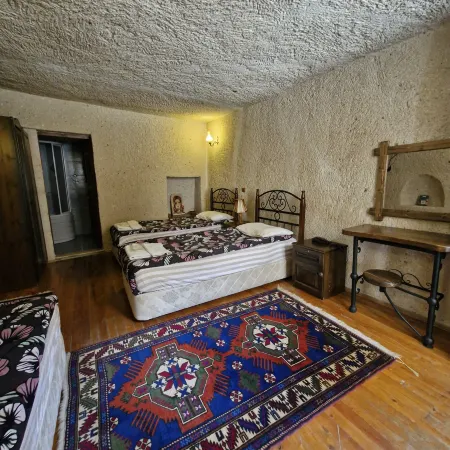 Nature Park Cave Hotel Отели рядом с достопримечательностью «Al Nazar Church»