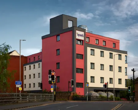 スパーク バイ ヒルトン ルートン ルートンのホテル