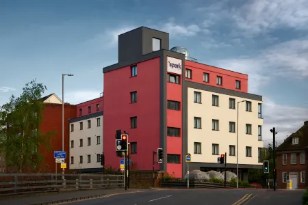 Spark by Hilton Luton Отели рядом со станцией Luton Airport Parkway Railway Station