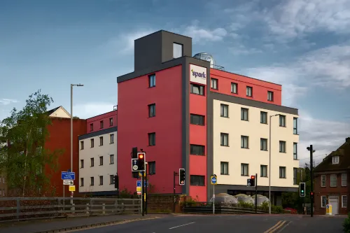 Spark by Hilton Luton Hotels in Luton