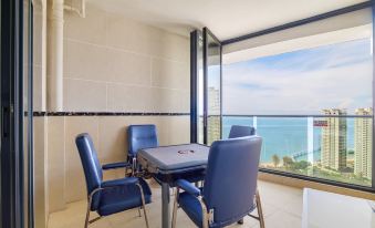 Beihai Hongyuan Scenic Apartment (Underwater World Old Street)