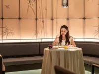 Royal Maple Hotel (Chengjisihan Square Branch) Hoteles en Hulunbuir