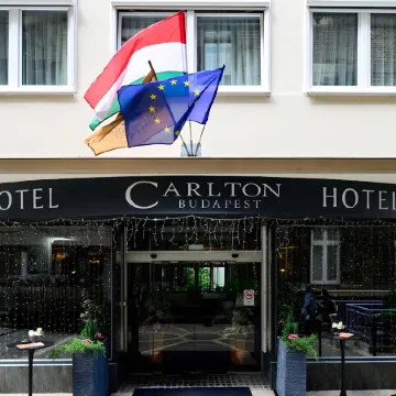 Carlton Hotel Buda Castle