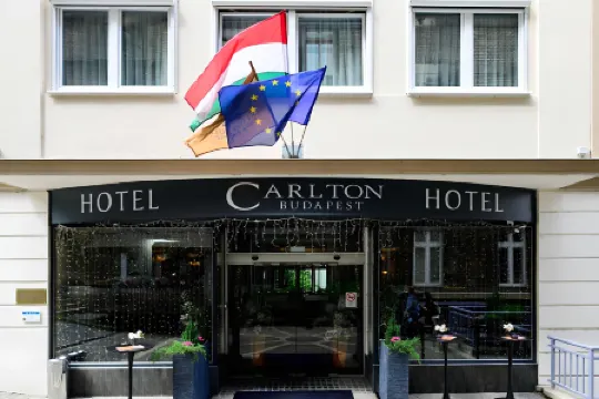 Carlton Hotel Buda Castle Отели рядом с достопримечательностью «Церковь Святого Матьяша»