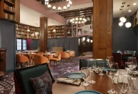 Hotel Royer Urbana Champaign, Tapestry Collection by Hilton - breakfast