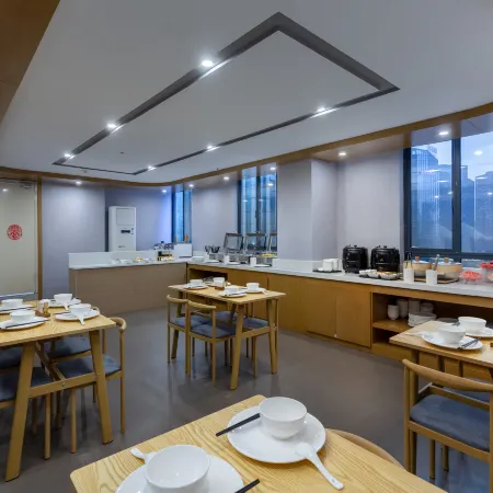 QININ HOTEL(Guiyang Guanshanhu Store）