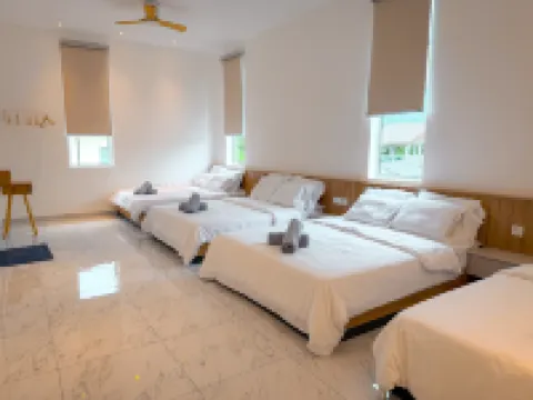 Aesthetic Muji Pool Villa in Ipoh | 5BR 24Pax
