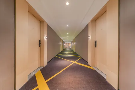 IU Hotel (Ningyuan Bus Station Store)